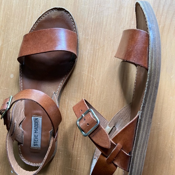 Steve Madden sandals - Picture 2 of 9